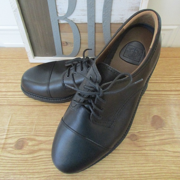dockers cap toe oxford